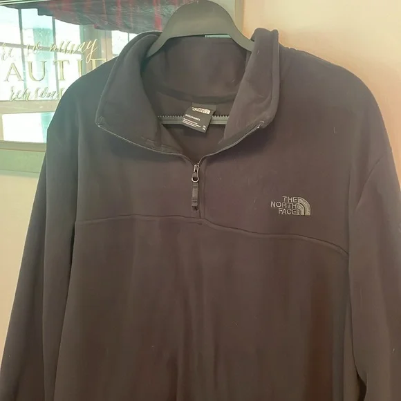 The North Face Men’s black fleece 1/4 zip size XL - Picture 9 of 9